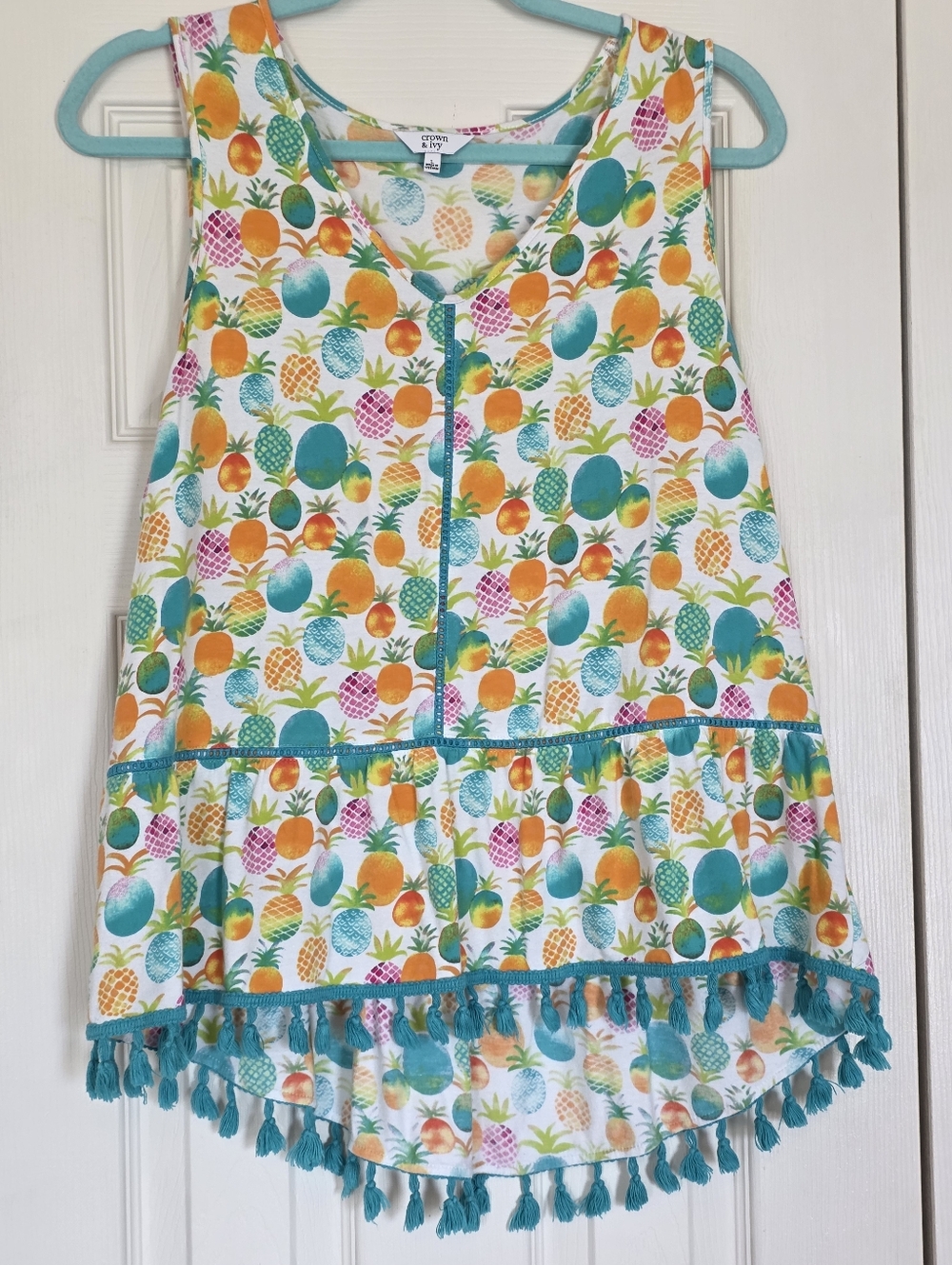 Crown & Ivy Tropical Fruit Print Tassel Hem Sleeveless Top
